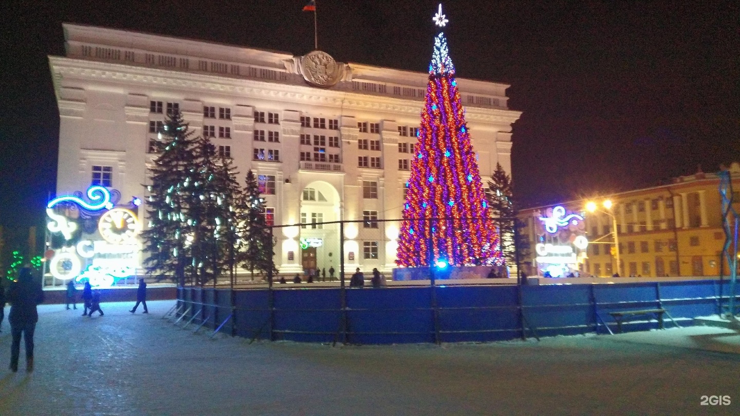 Площадь советов Кемерово экраны