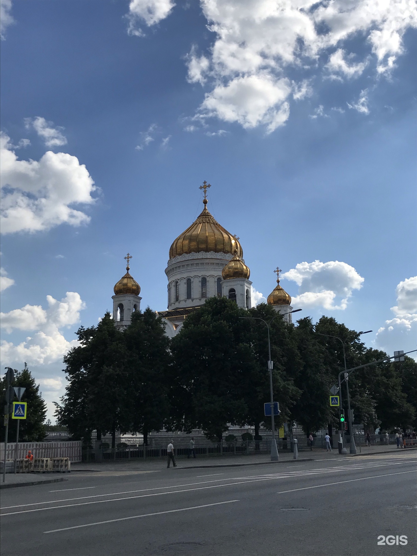 Москва волхонка 15. Волхонка 15. Волхонка 15 Пасха. Церковь в мае. Кафедральный Соборный храм Христа Спасителя ул. Волхонка, 15 фото.