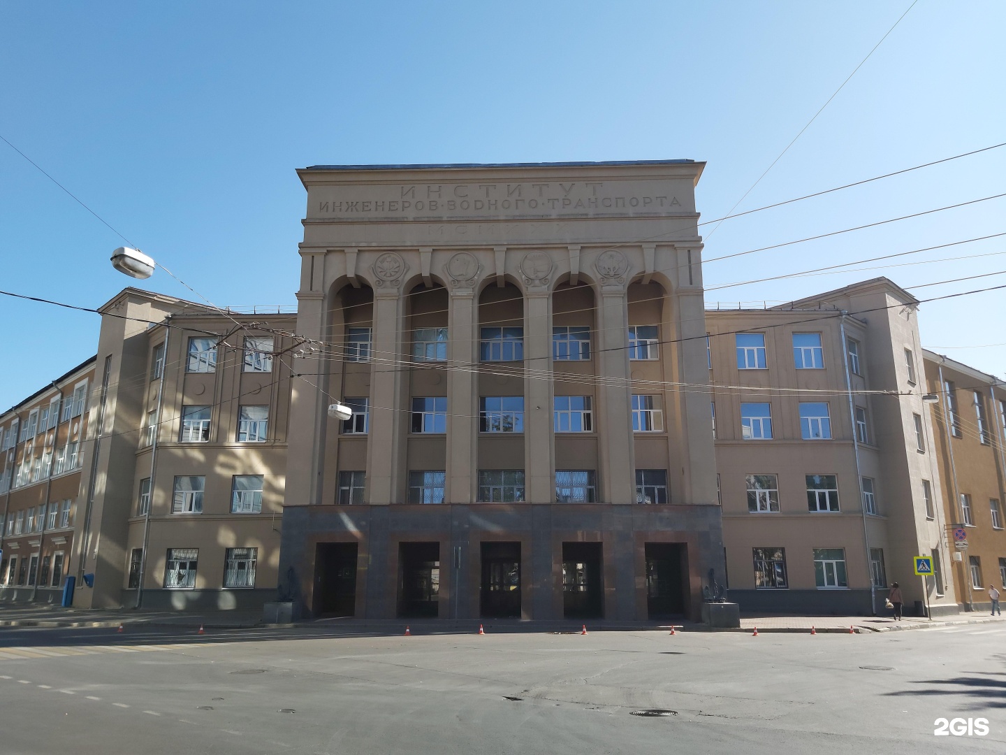 Академия нижний. Университет водного транспорта Нижний Новгород. Водная Академия Нижний Новгород. Волжский государственный университет водного транспорта. ВГАВТ Нижний Новгород.