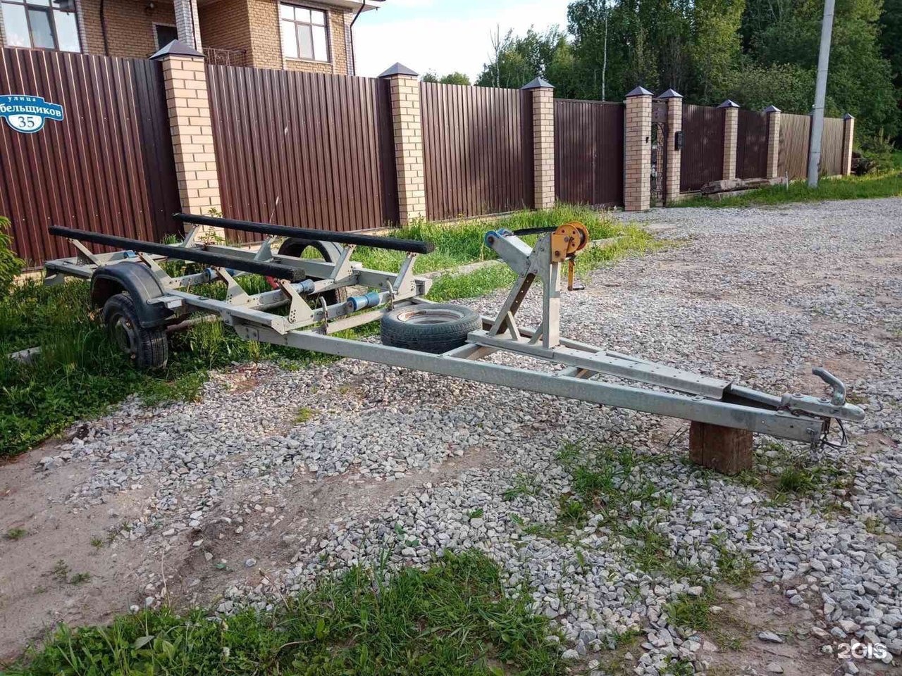 Лодочный прицеп пермь. Прицепный двор, пермь. прицепный. бронированный прицеп. 82980а.