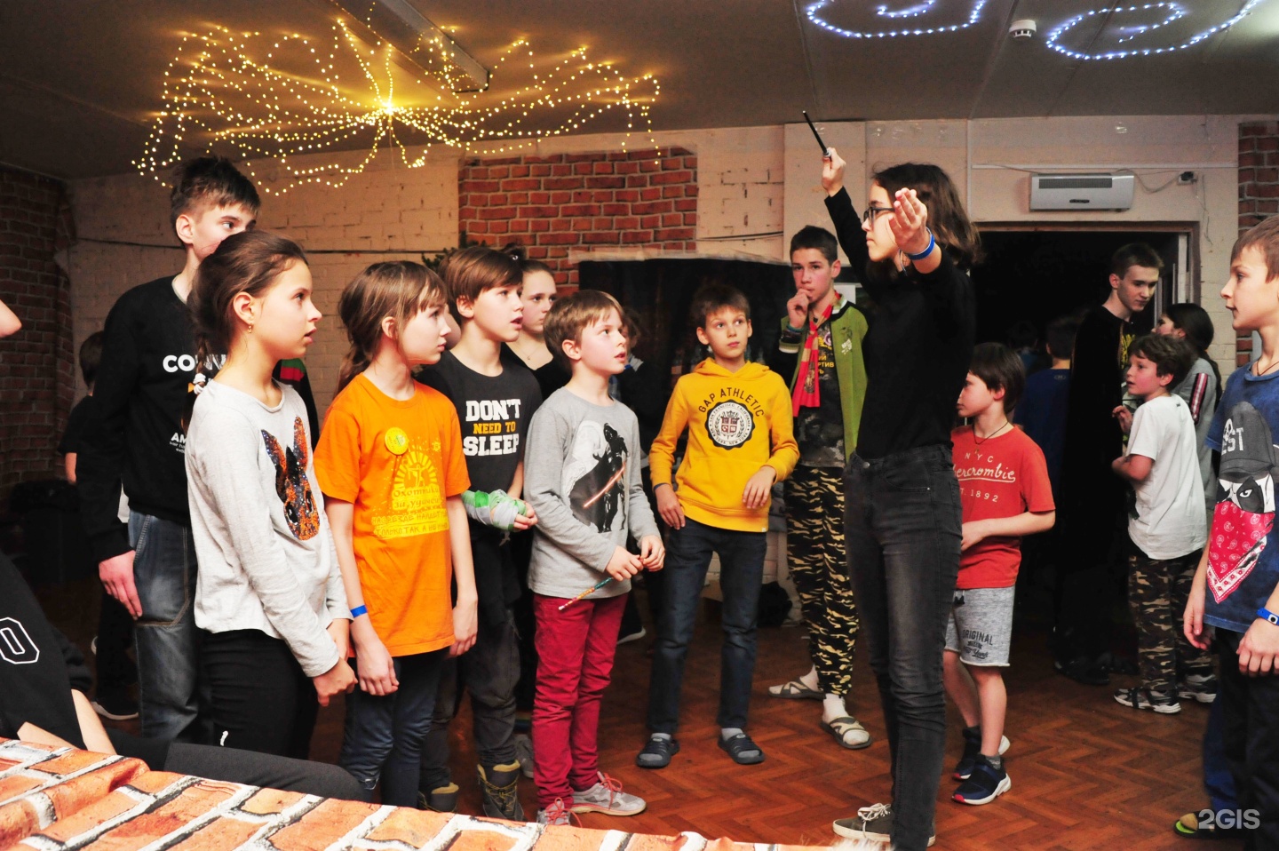 летний лагерь в мытищах для школьников. детский лагерь мытищи. молодежь на отдыхе. лагерь мытищи. арррбуз лагерь.