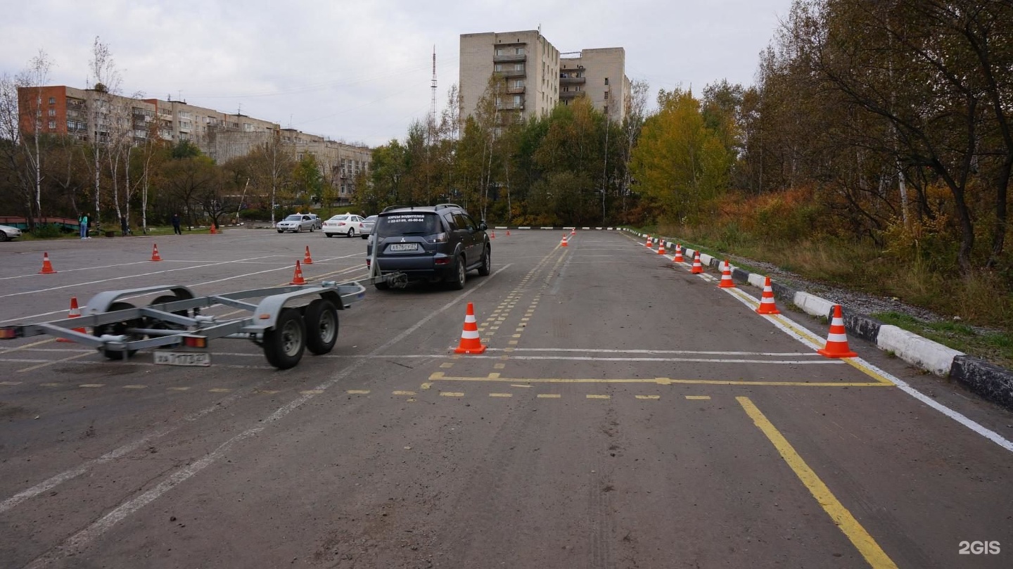 Автошкола хабаровск. Южный автошколы Хабаровск. Хабаровская автошкола. Автошкола молния Хабаровск.