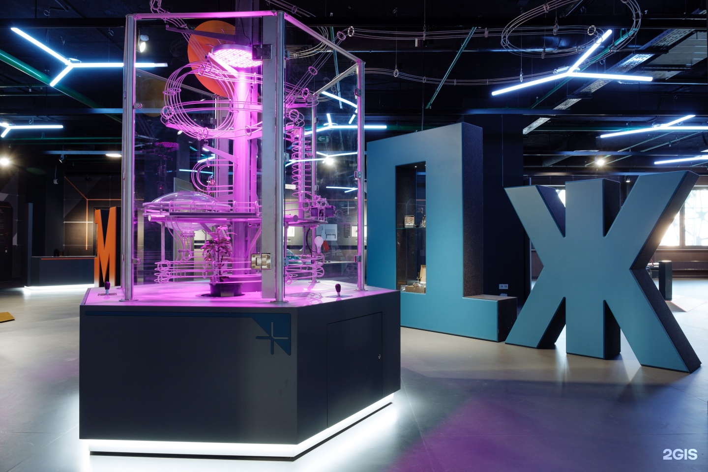 Музей альметрика альметьевск. Татнефть альметрика альметьевск. Общественный центр алмет альметьевск. Альметьевск музей татнефти. Альметрика.