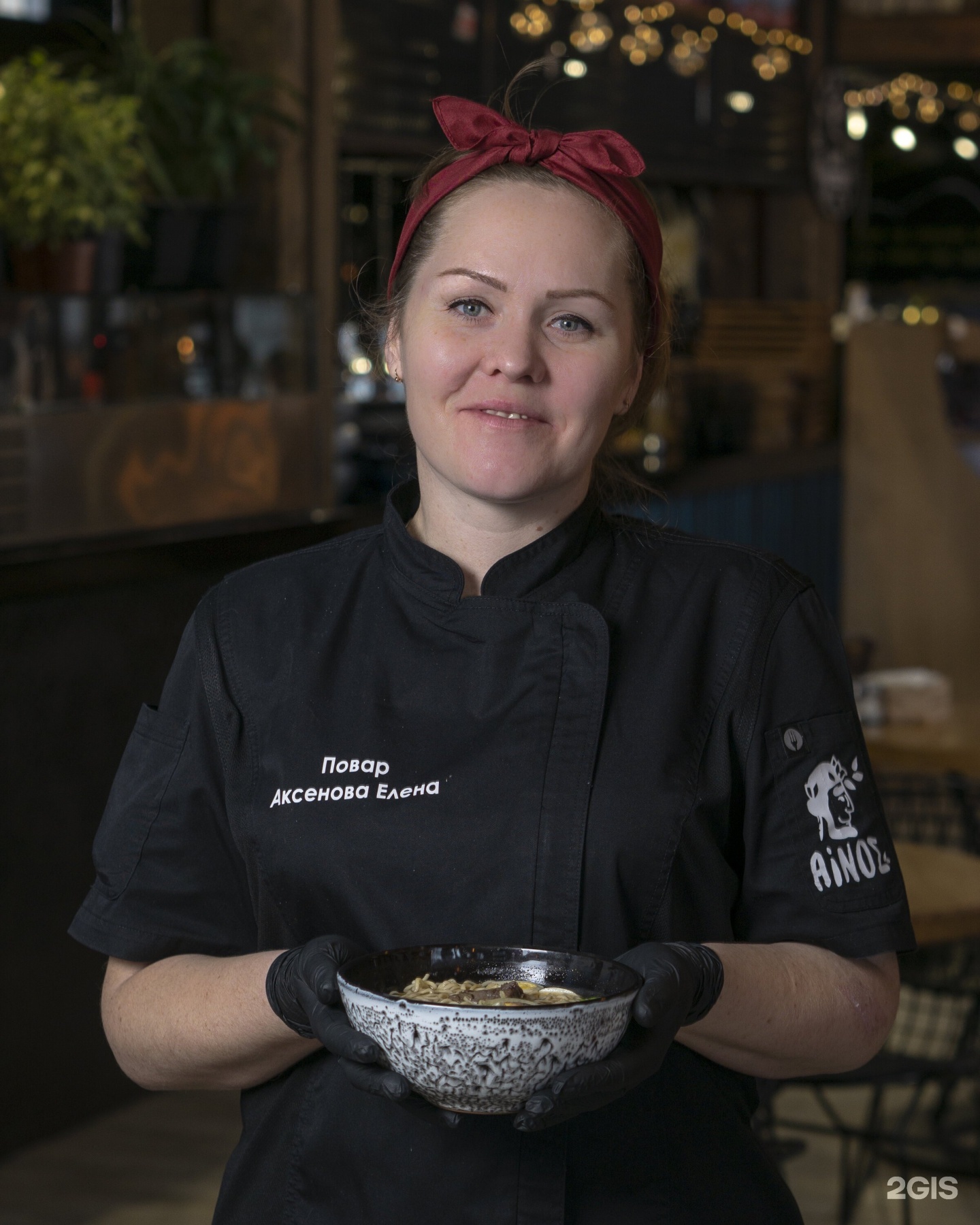 ресит беркер энос. бариста девушка с кофе. беркер гювен турецкий актёр. ресит беркер энос. рене винтер.