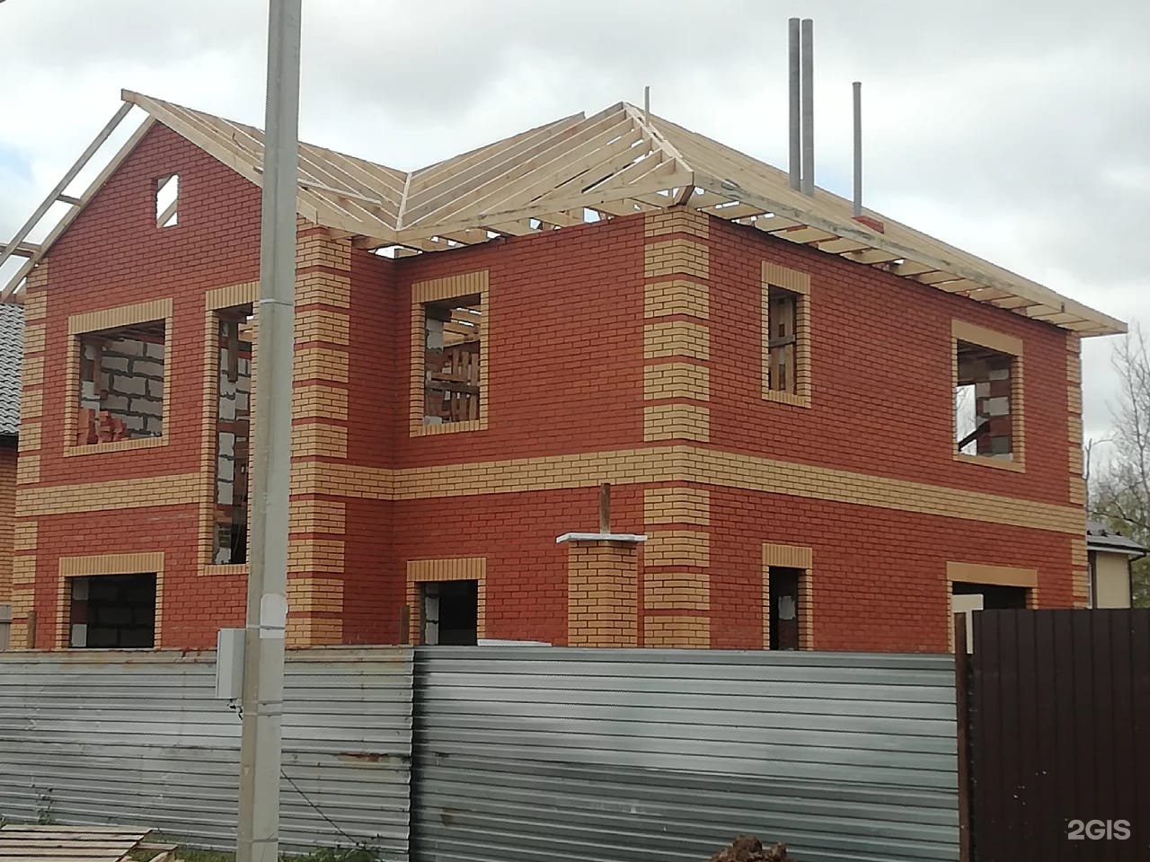 Z10 z500. Индивидом тула. Индивидом тула. Индивидом тула. Двухэтажный кирпичный дом в деревне.