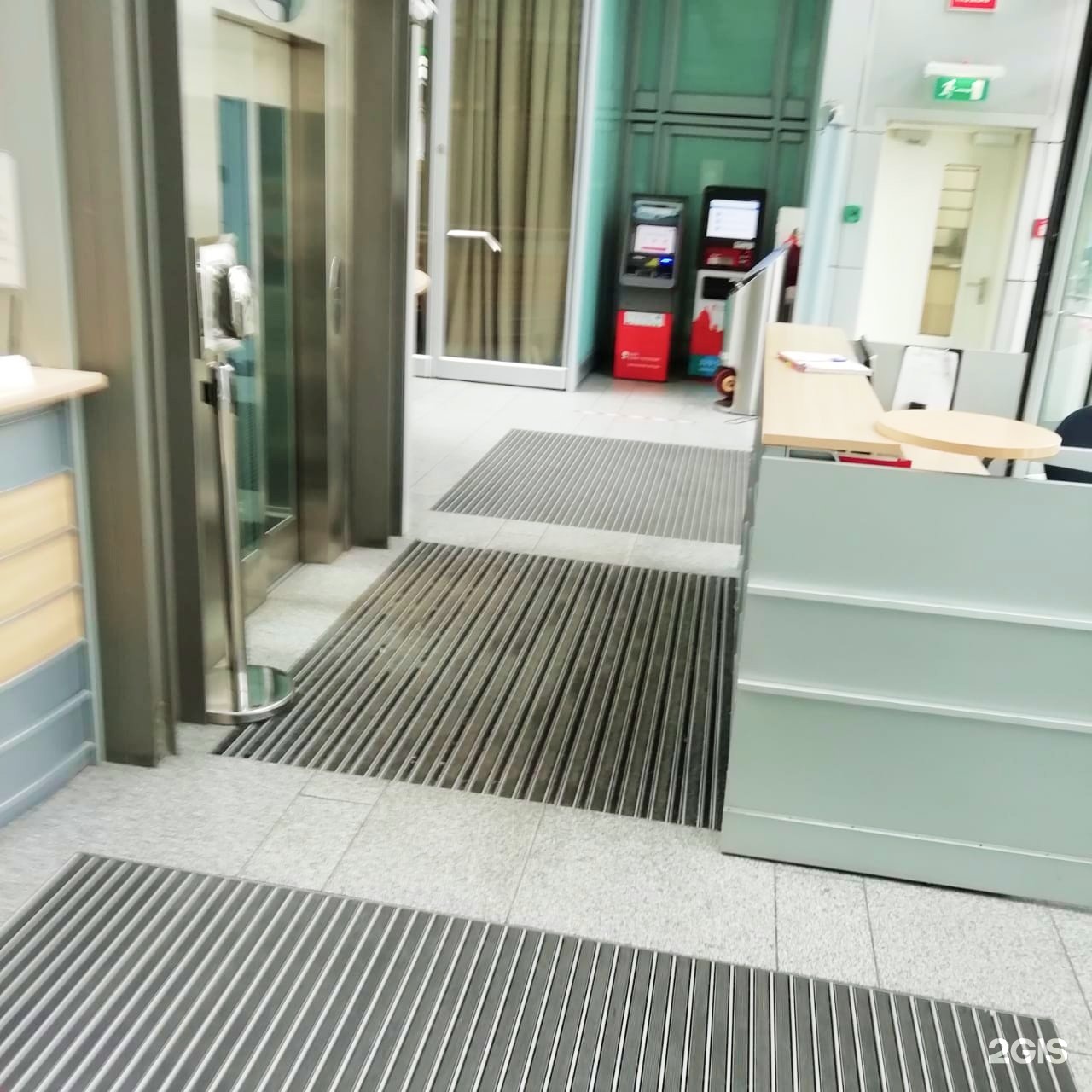 большая ордынка 40 стр 2 банк санкт-петербург. банк санкт петербург 1 красноармейская. спб банк москва. банк санкт петербург филиалы. улица ленсовета 97 санкт-петербург.