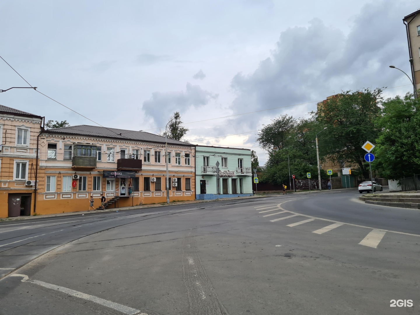 Театральный проспект. Театральный проспект 2 Ростов на Дону. Театральный проспект 46 Ростов на Дону. Ростов на Дону театральный 123. Театральный проспект 57 Ростов-на-Дону.