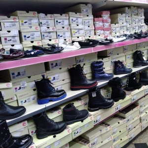 Фото от владельца Kari, сеть магазинов обуви и аксессуаров