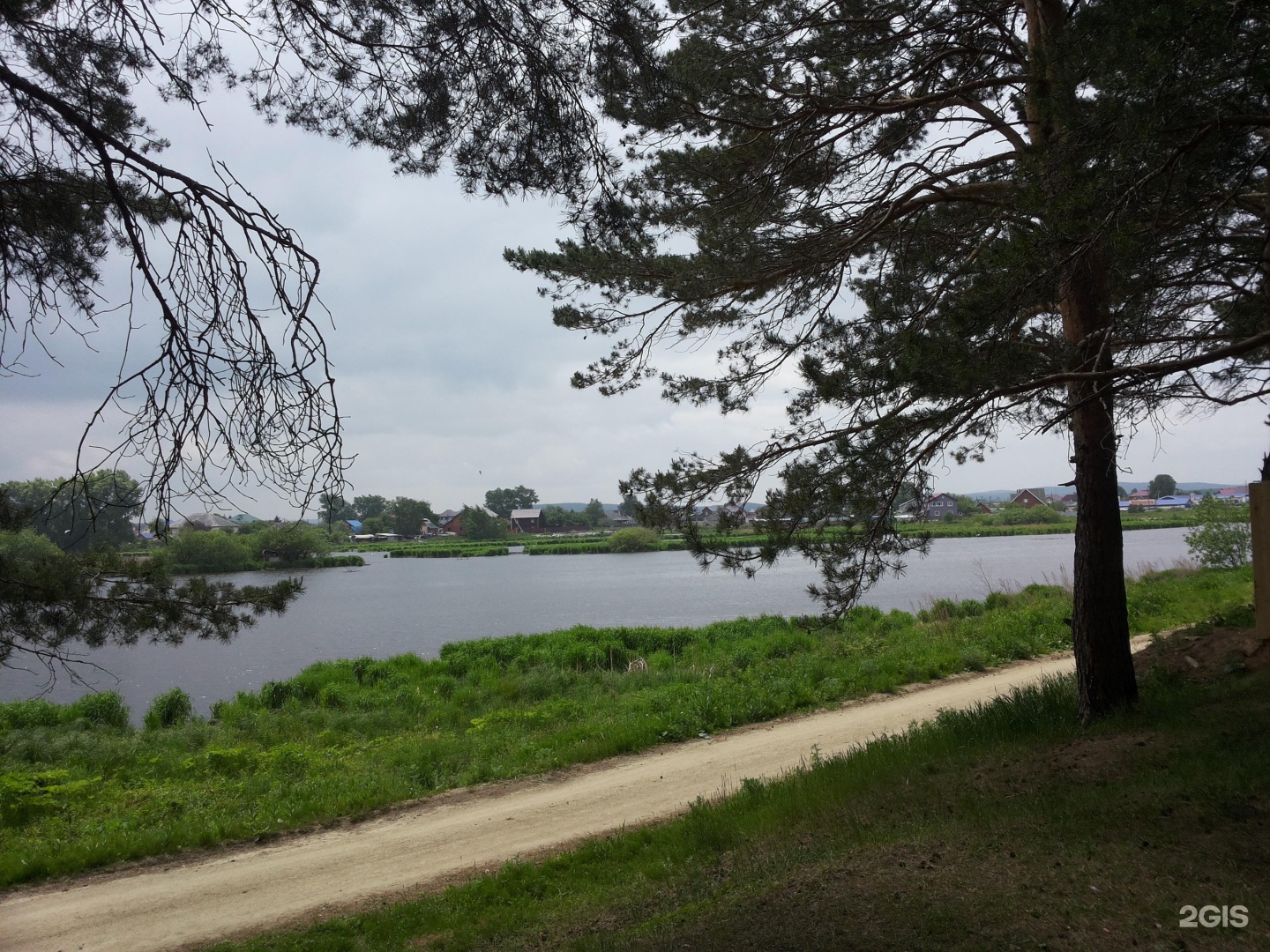 Вода арамиль. Парк Арамильская Слобода. Арамильская Слобода Арамиль. Арамильское водохранилище. Парк малина Арамиль.