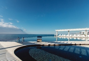 Отель Лучезарный резорт в Сочи