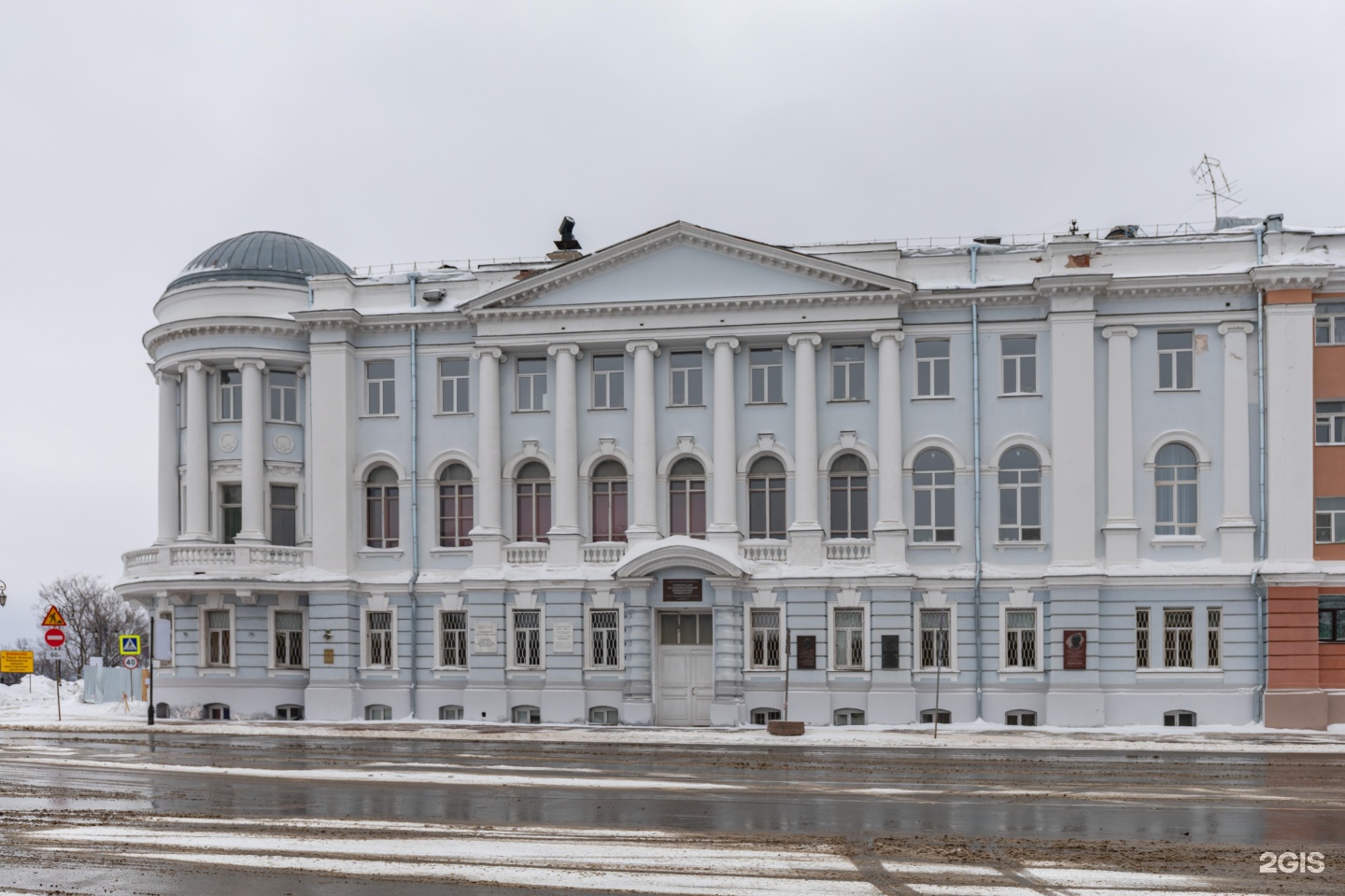 Московская академия нижний новгород. Медицинская Академия Нижний Новгород. Приволжский исследовательский медицинский университет. Архитектурная Академия Нижний Новгород. Приволжский исследовательский медицинский университет фото здания.