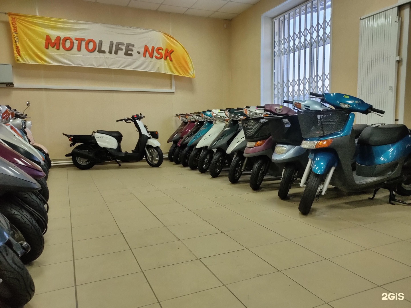 Motolife. Motolife-NSK. Петухова 35 Мопеды. Мотолайф к50 технологии. Мото магазин на Петухова в Новосибирске.