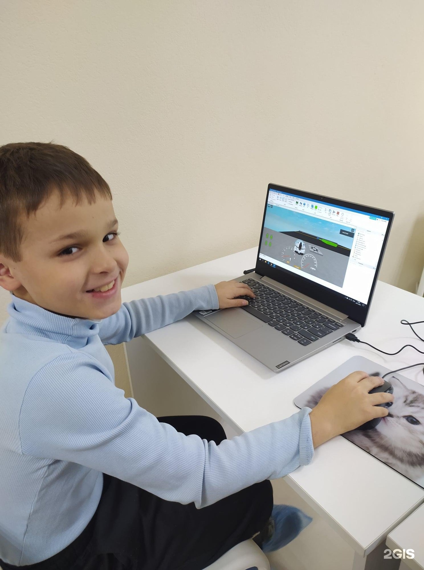 Алгоритмика оренбург. Алгоритмика программирование. Easy code школа программирования. Курсы для детей по программированию. Школа программирования.