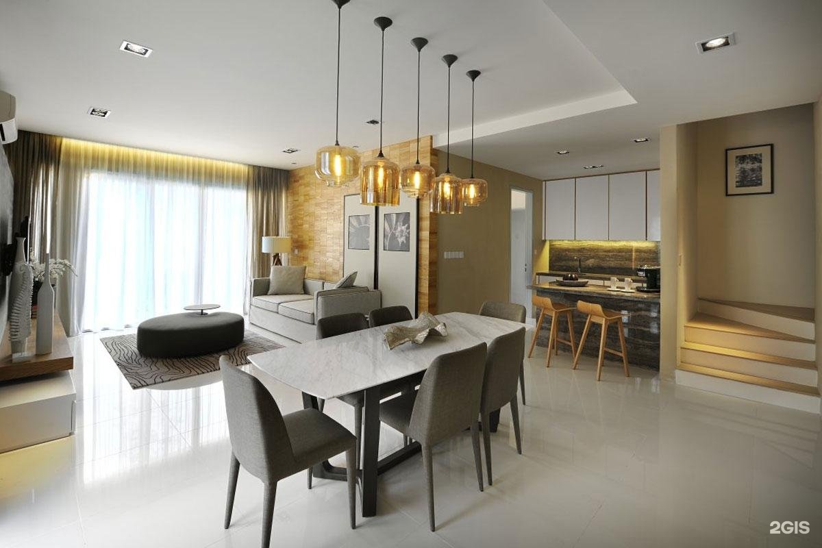 кухни гостиные в современном стиле. освещение кухни в светлых тонах. освещение кухни гостиной в современном стиле. освещение в кухне гостинки. потолочное освещение в кухне гостиной.