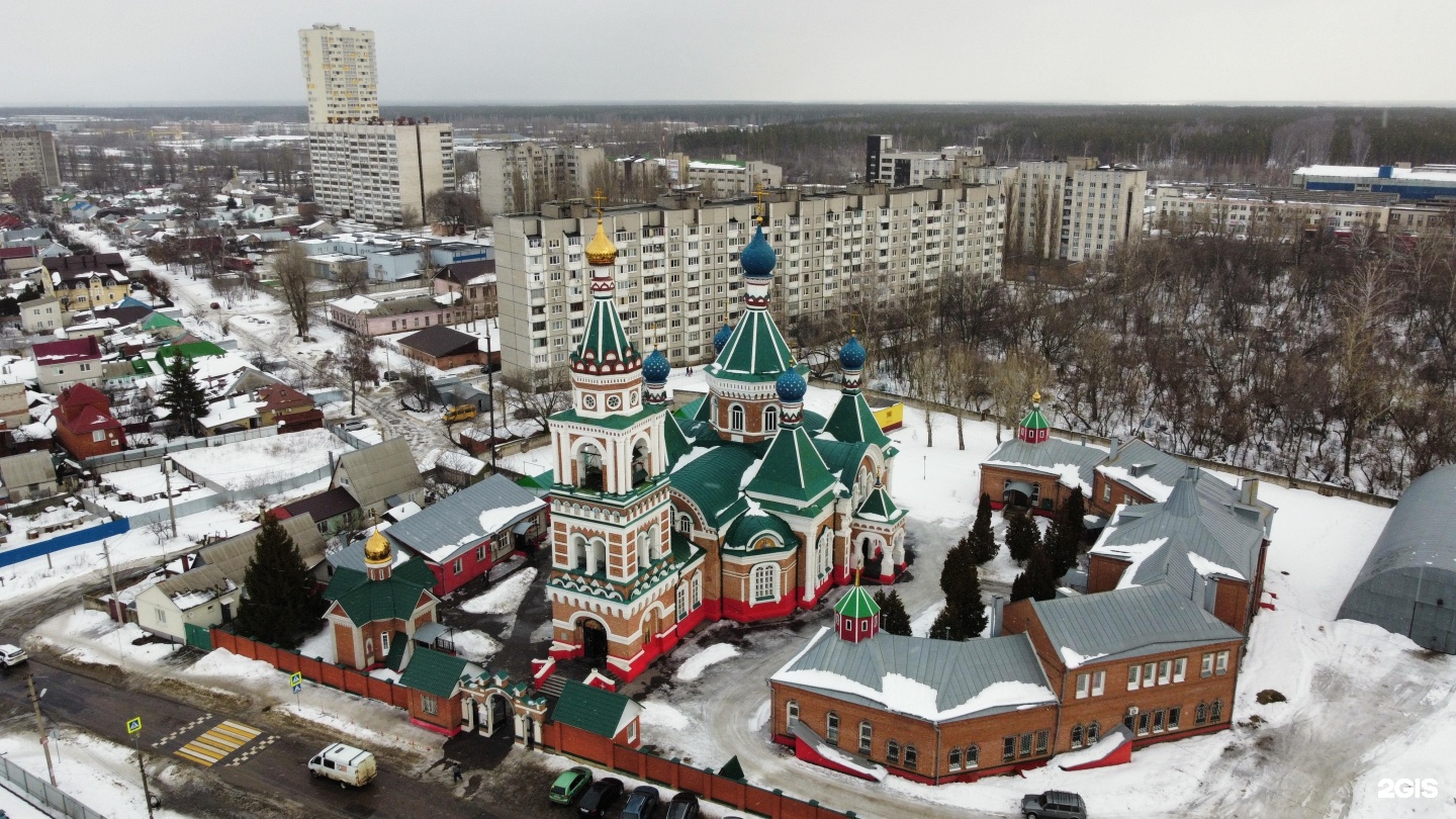 Казанская воронеж. Казанский храм Воронеж 2022. Храм Казанский Воронеж зима. Суворова 79 Воронеж. Воронеж Казанская Церковь очередь.