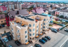 Коттедж Императоръ в Витязево