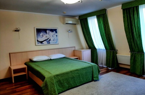 с. Пляхо: Отель Синее море