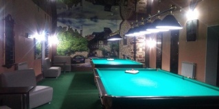 Астрахань: Отель Золотой джин