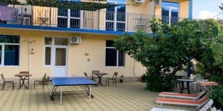 Лоо: Гостевой дом Уютная лагуна