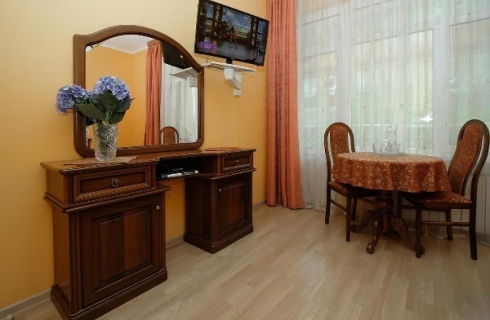 Саратов: Отель Лира