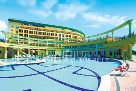 Витязево: Санаторий Azimut Здоровье Аквамарин