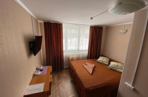 Братск: Отель Луна