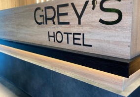 Отель Grey`s hotel в Дивноморском