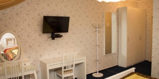 Москва: Отель Денисовский дворик