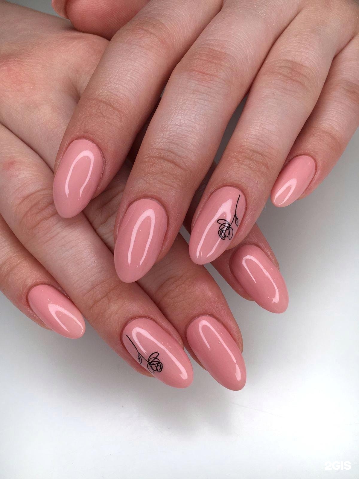 Lucky студия маникюра. Лаки студия маникюра лыткарино. Маникюр сделать рядом со мной алтуфьево. Студия лак. Счастливый маникюр.