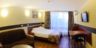 Сочи: Гостевой дом Лермонтова 8