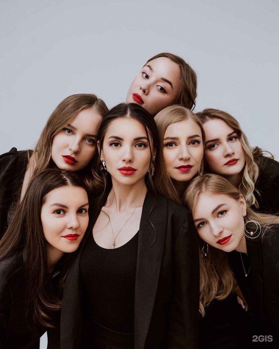 Свадьба. Bride's friends. Bride's friends. Bride's friends. Смешные платья подружек невесты.