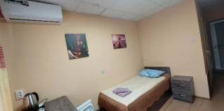 Большой Камень: Отель Адмирал центр