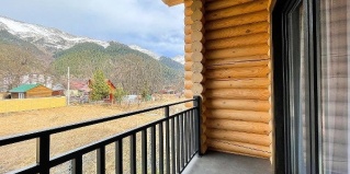 Архыз: Коттедж Счастье в горах