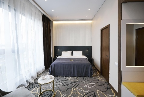 Владивосток: Отель R