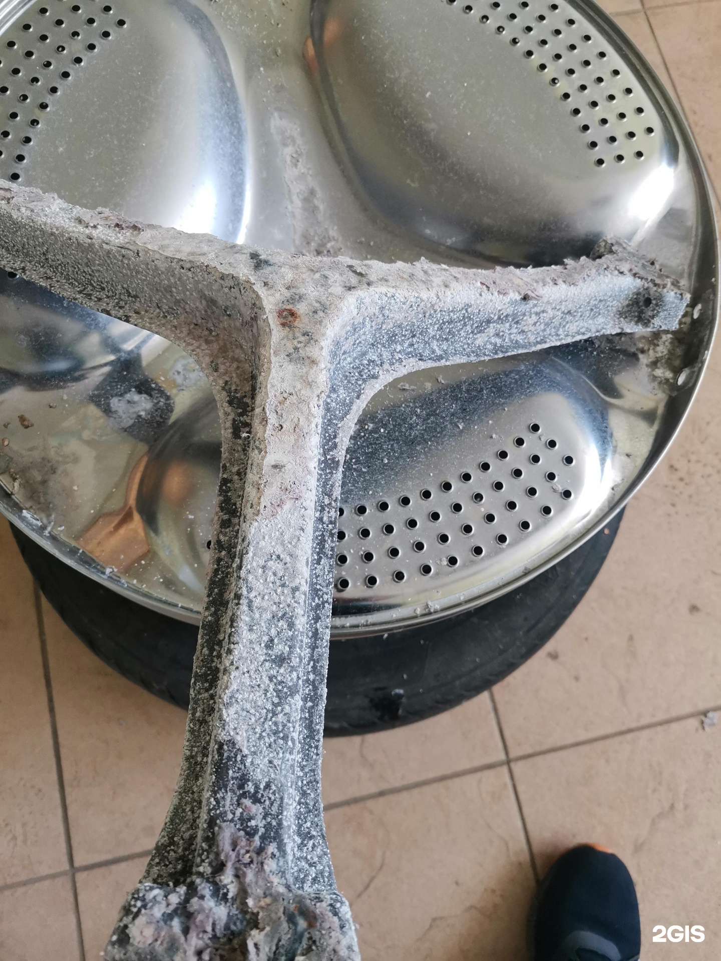 Тц рижский 16 псков. Торговый комплекс рижский, псков. Сервис рижский. Бош сервис омск. Сервис рижский.