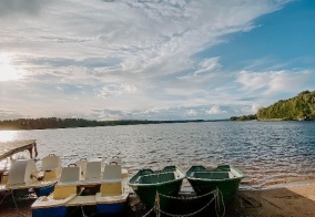 Отель Eco Village в Ленинградской области