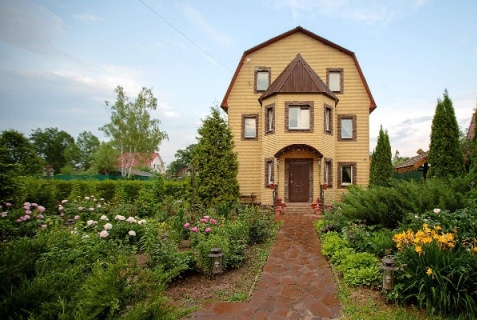 Лобня: Коттедж Lobnya village