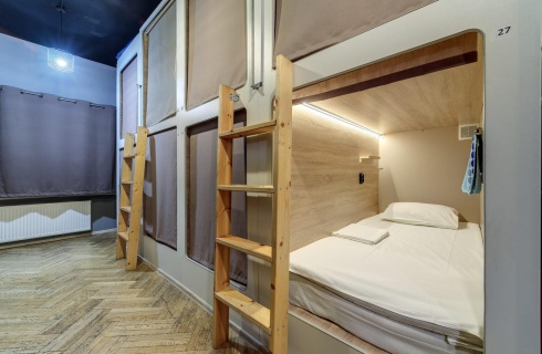 Москва: Капсульные отели Сон в кубе