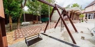 Сочи: Коттедж У Елены