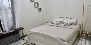 Алматы: Отель Дом на горе