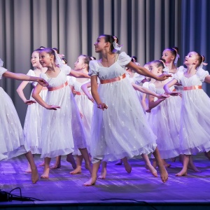 Фото от владельца Хрустальный башмачок, детский образцовый театр танца