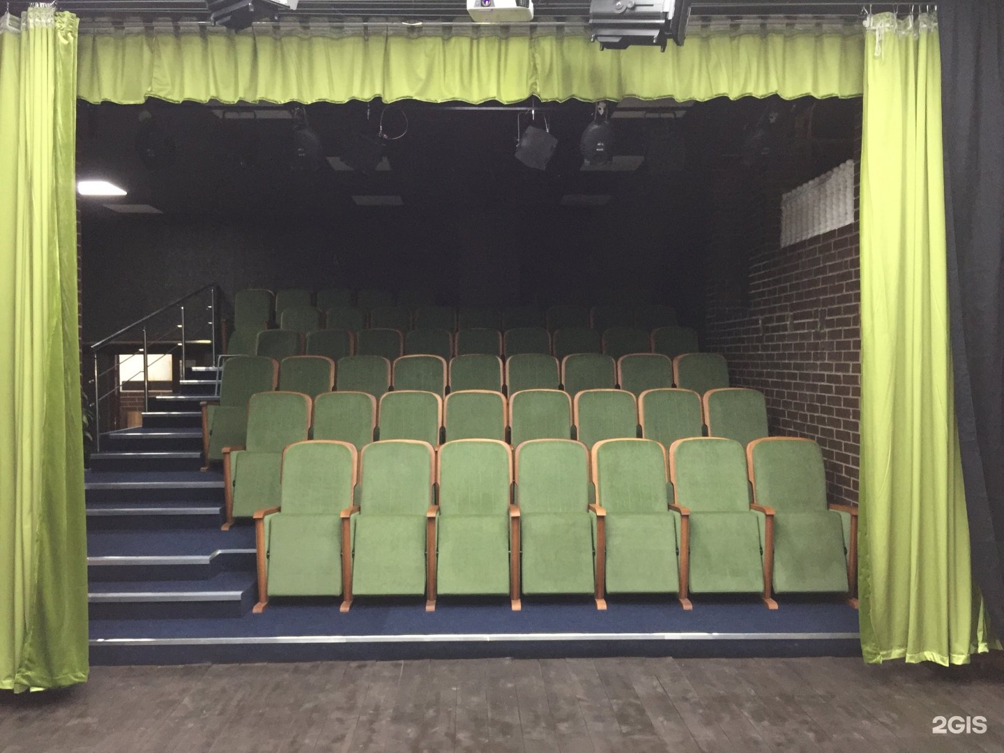 Бориса богаткова 266а новосибирск. Театр среда москва. Театр среда москва. Театр среда москва. Театр среда москва.