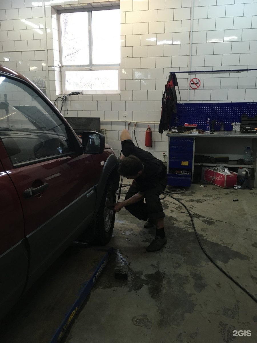 починок автосервис. копейское шоссе 40 к1 челябинск. нагорный автосервис. автосервис 7. машина в автосервисе.