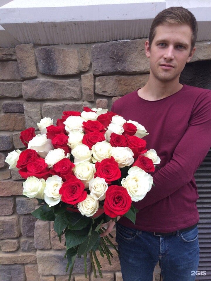 Голландские розы город Сызрань. Голландские розы фото метровые. Цветы Армавир. Цветы новокубанск