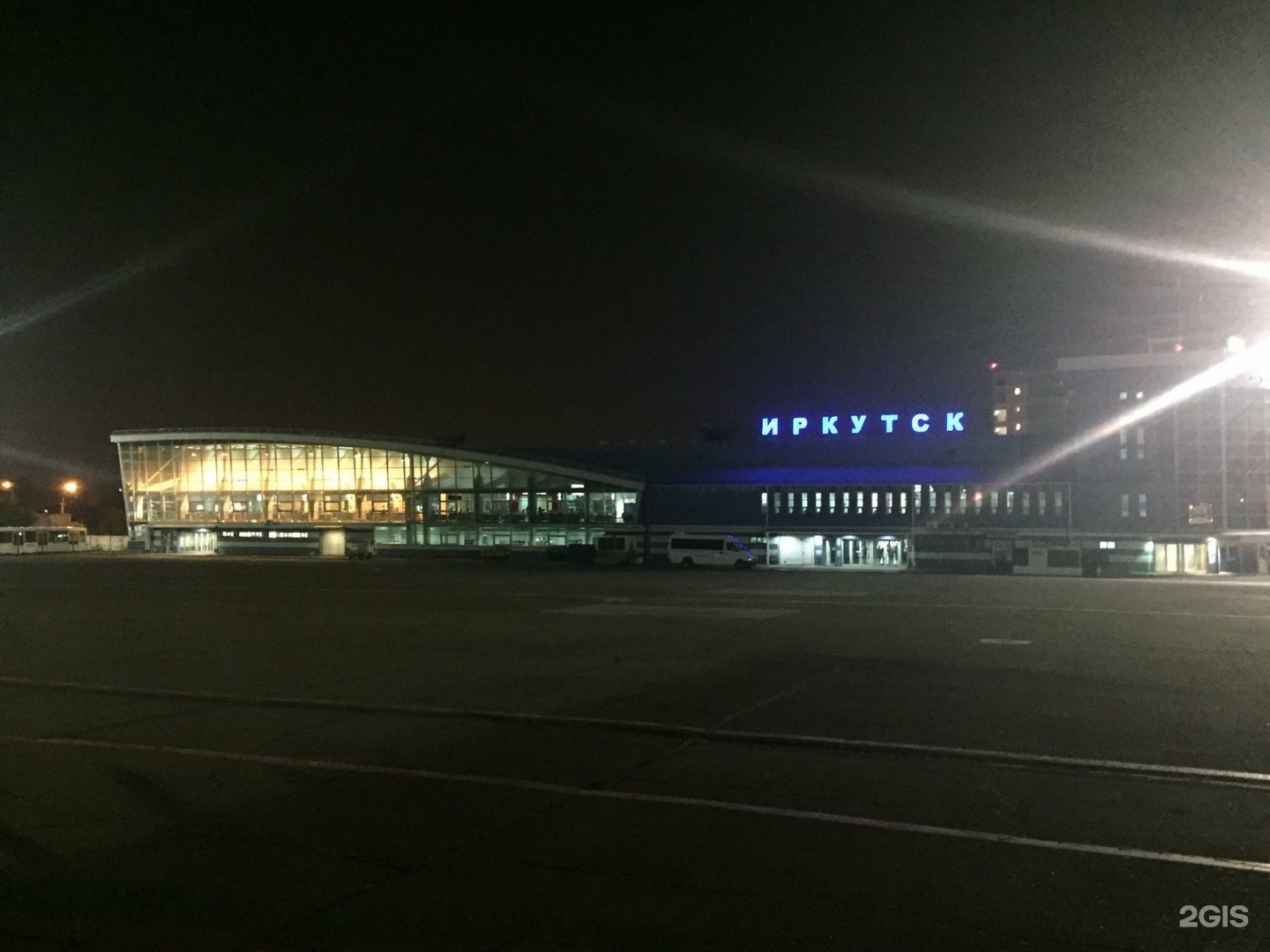 здание аэропорта иркутск