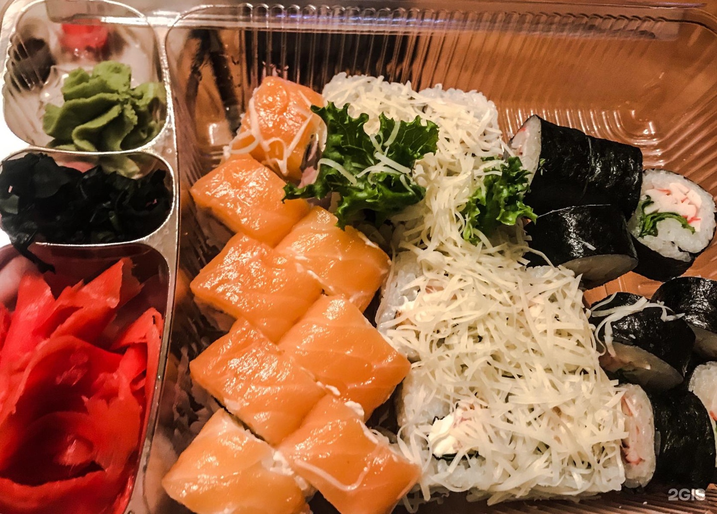 Тено суши иркутск. Тенно суши ресторан. Tenno sushi Иркутск. Тенно суши Шелехов. Суши кафе Иркутск.