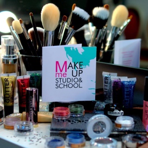 Фото от владельца Make Me Up Studio and School, салон-студия красоты