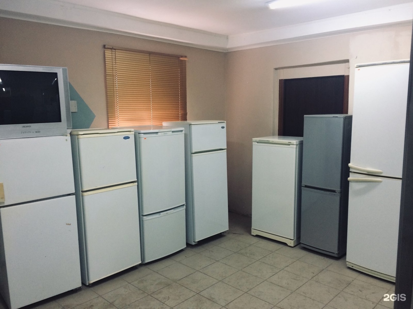 Холодильники бывшего употребления