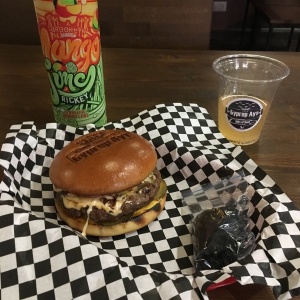 Фото от владельца The Burger Out, гриль-бар