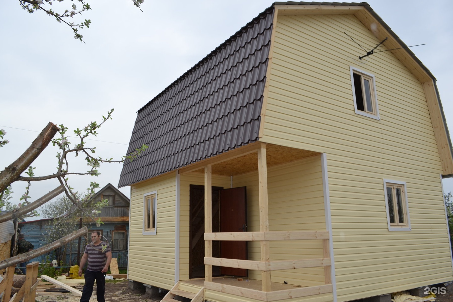 Дома дачи в нижнем новгороде. Белый дом строительная компания Нижний Новгород. Дачная Нижний Новгород.